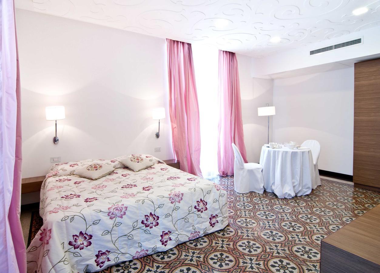 Palazzo Dei Concerti Bed and Breakfast Torre Annunziata Exteriör bild